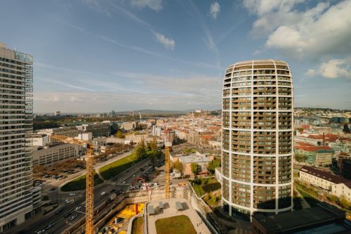 003_CR5_1920